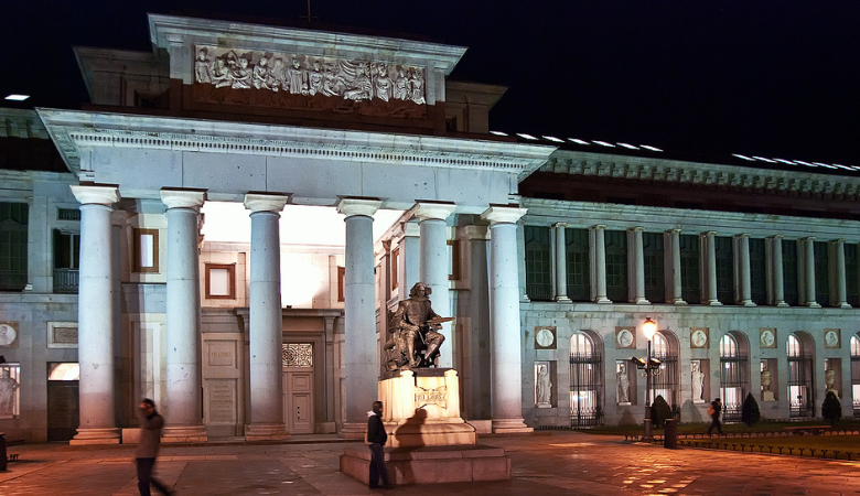 El Museo del Prado de Noche